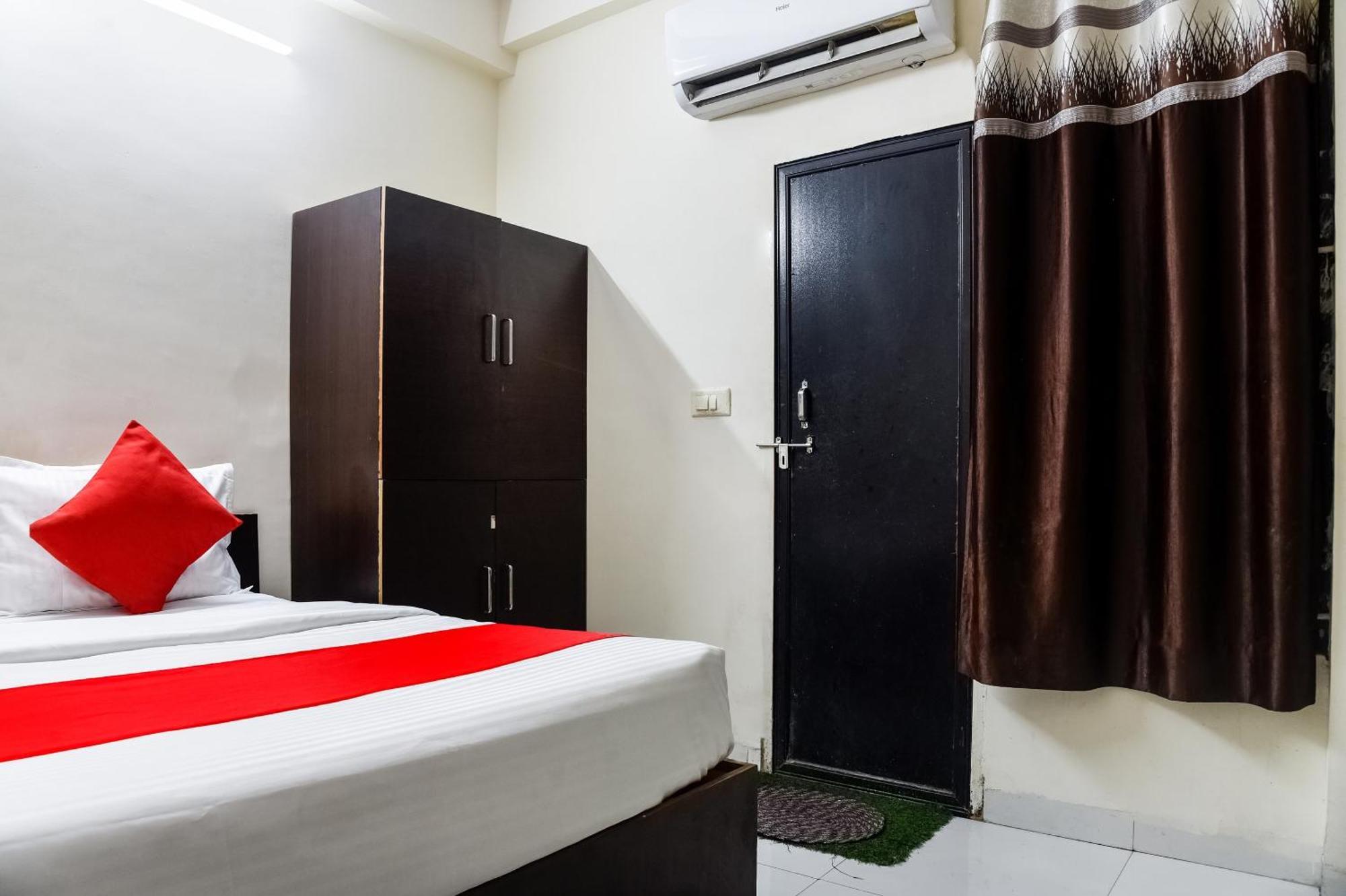 Hotel O Radhika Palace Бхопал Екстер'єр фото