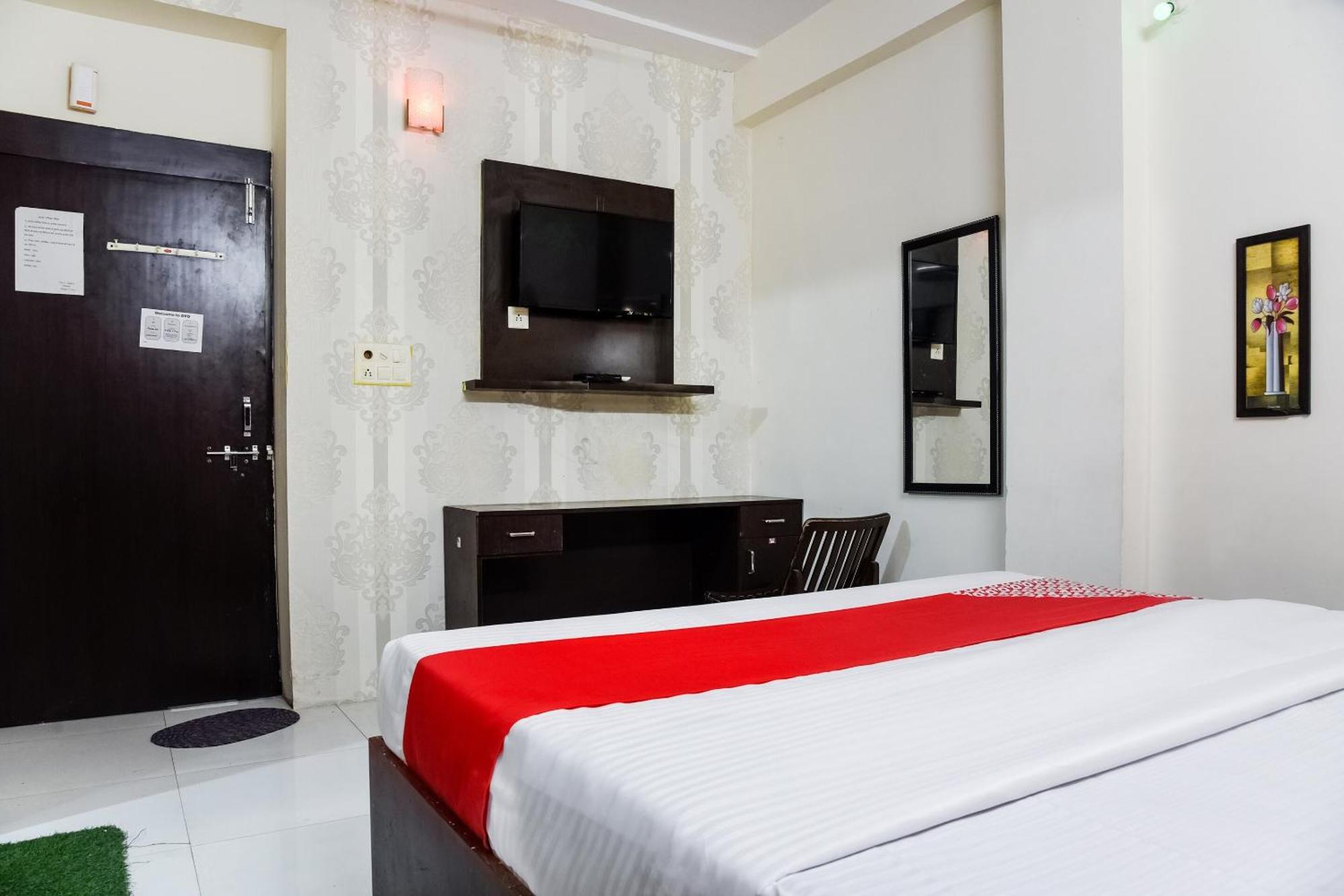 Hotel O Radhika Palace Бхопал Екстер'єр фото