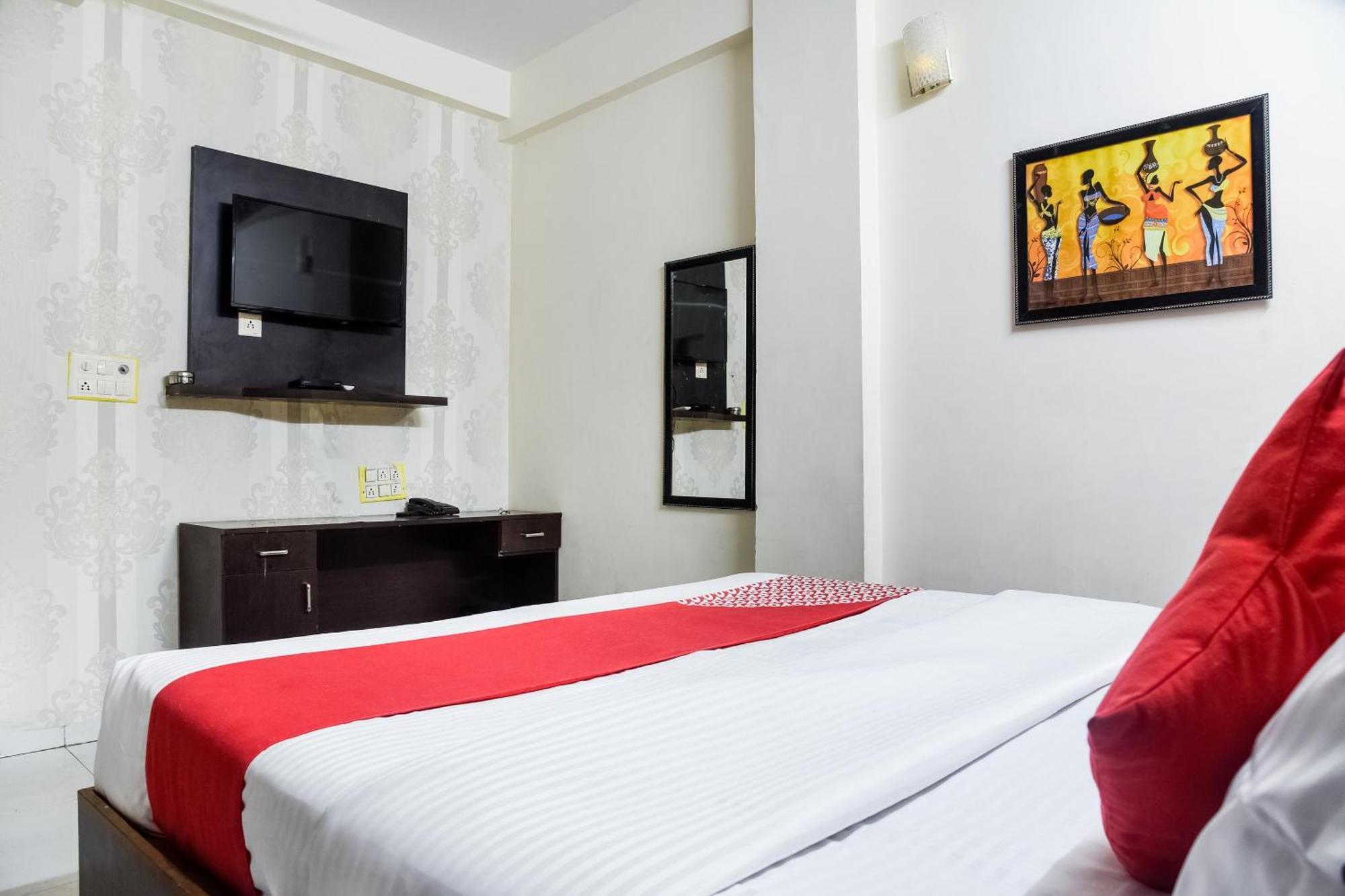 Hotel O Radhika Palace Бхопал Екстер'єр фото
