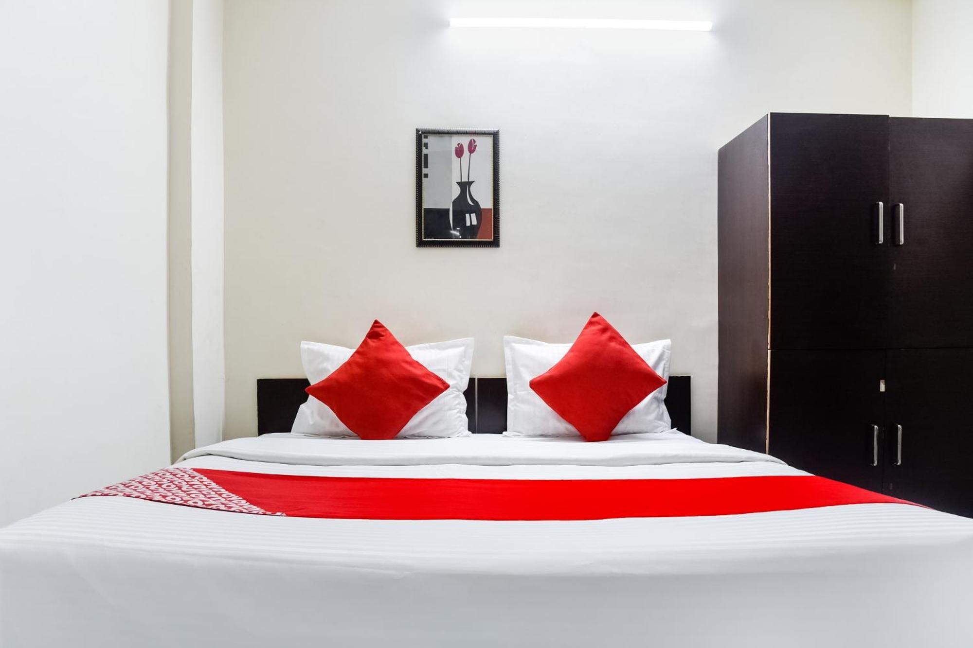 Hotel O Radhika Palace Бхопал Екстер'єр фото
