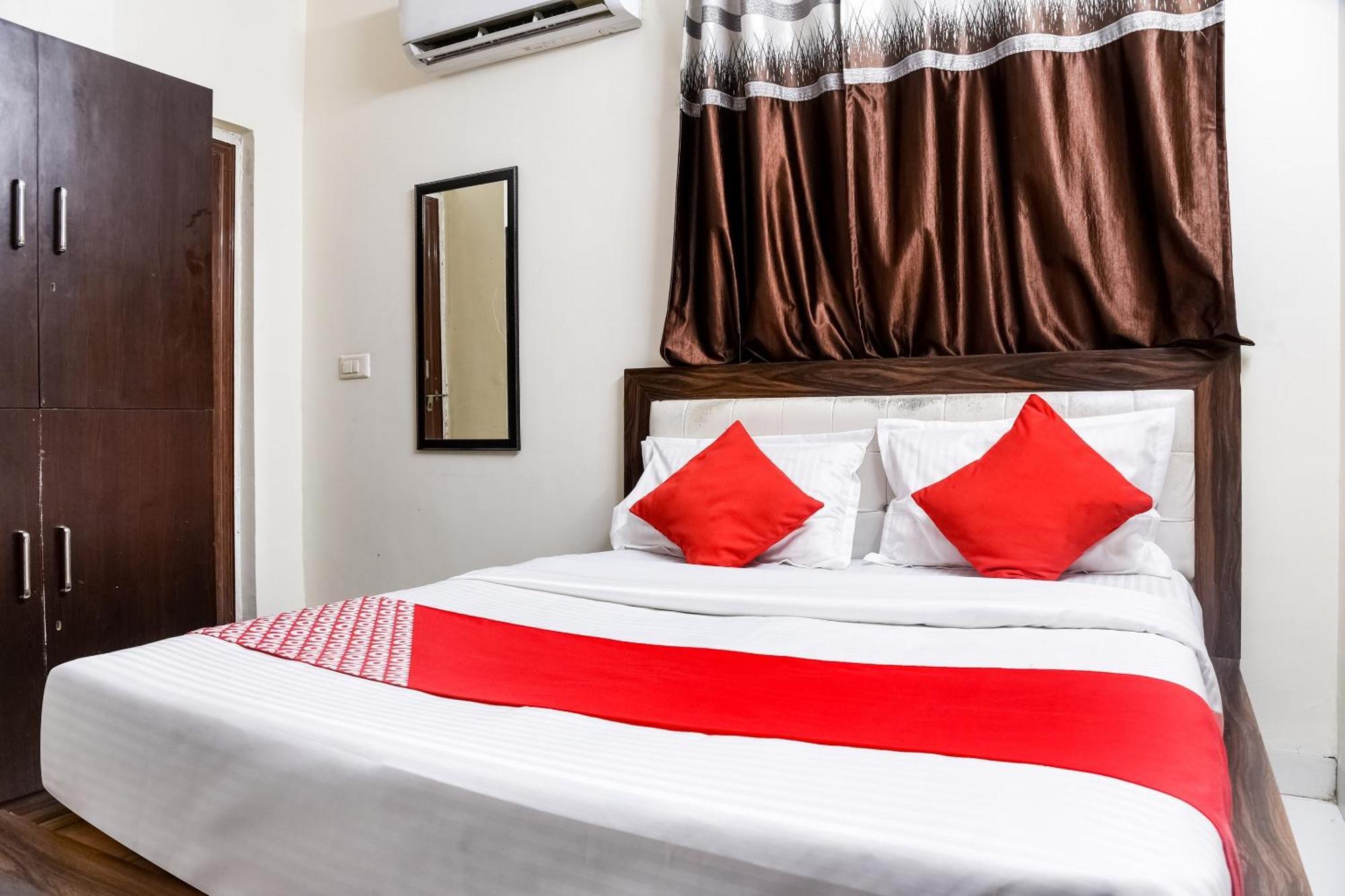 Hotel O Radhika Palace Бхопал Екстер'єр фото